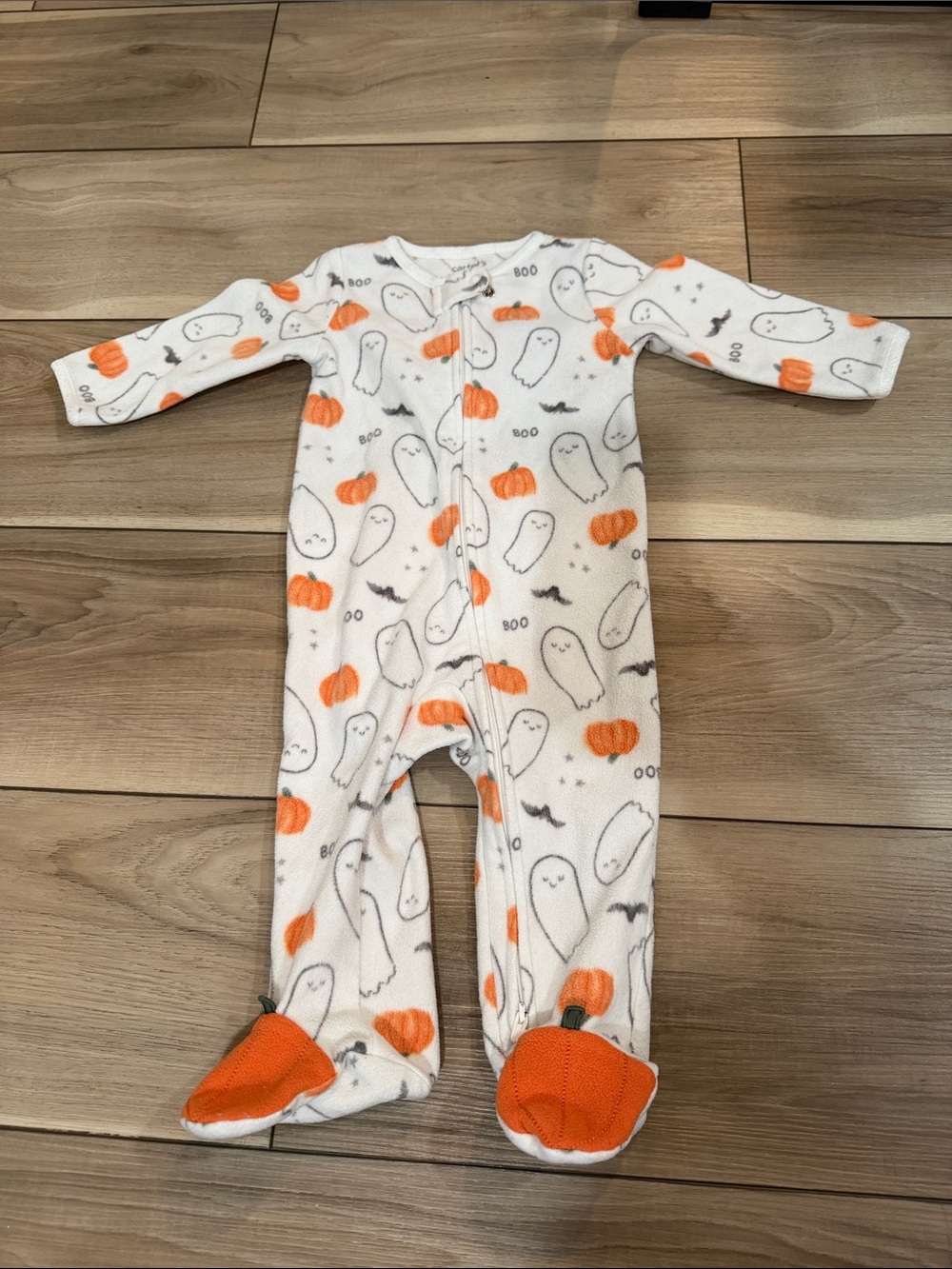 White & Orange Ghost Pumpkin Footed One-Piece Pajamas - Kids
